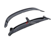 DRY CARBON FIBER ROOF SPOILER for ASTON MARTIN DBX 2020+
Set includes:

Roof Spoiler
Material: Dry Carbon

NOTE: Professional installation is required.