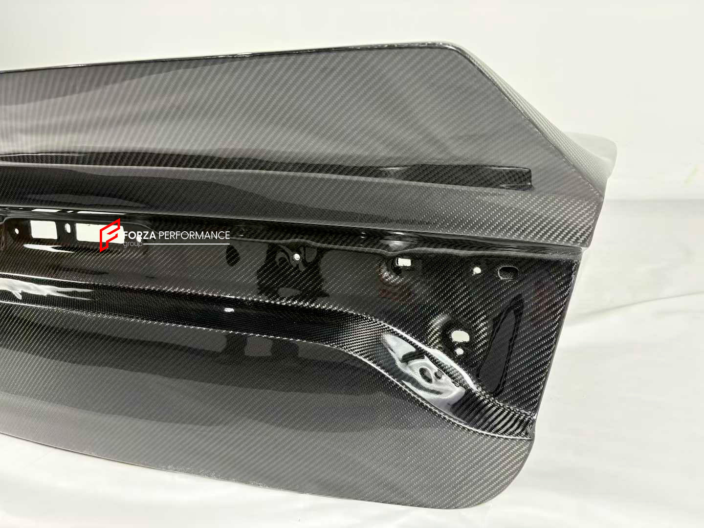 DRY CARBON FIBER TRUNK for DODGE CHARGER 2015-2024

Set includes:


Trunk

Material: Carbon Fiber

NOTE: Professional installation is required