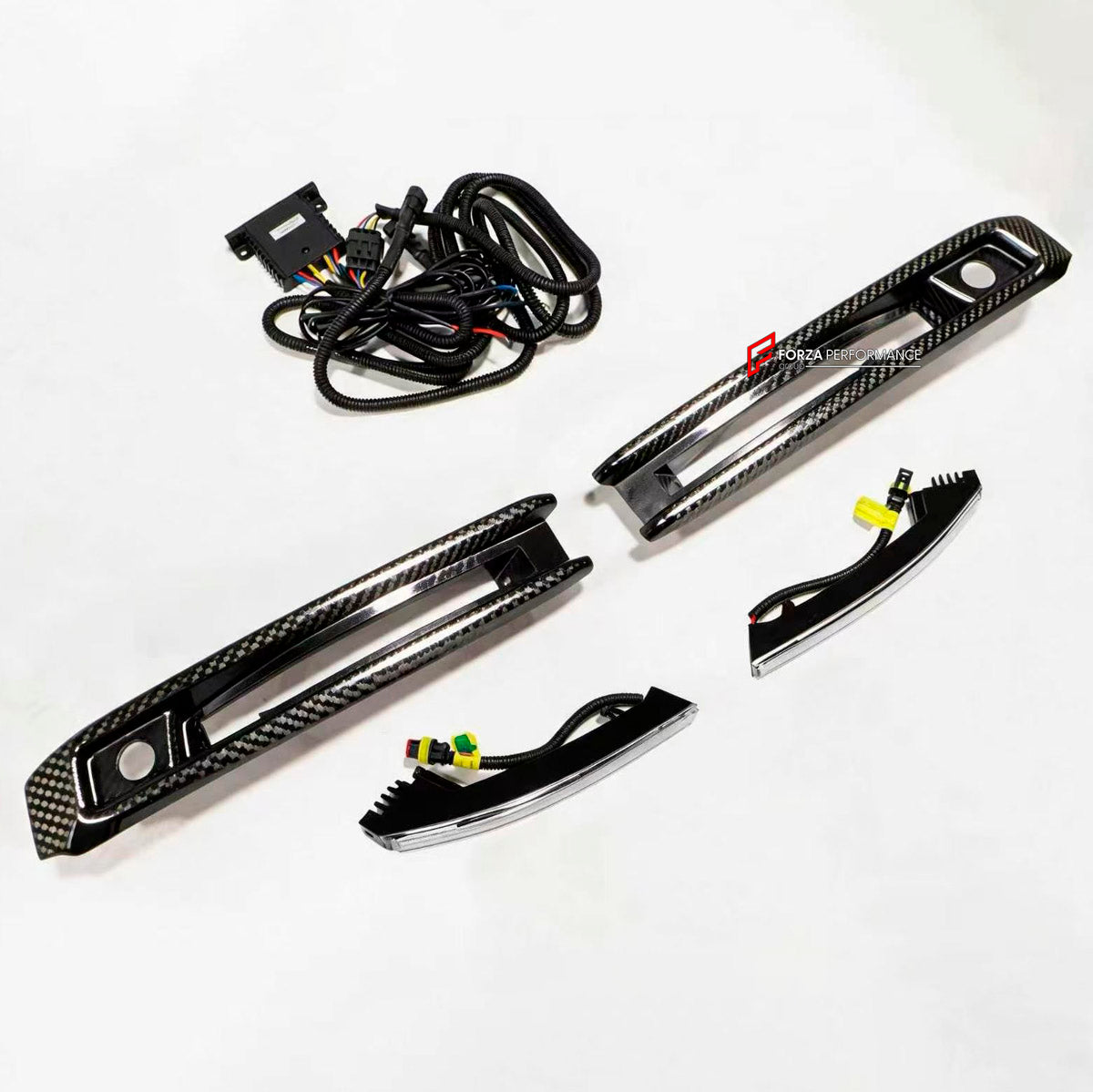 DRY CARBON Front Bumber Air Vents for Mercedes Benz W464 G63 2018 - 2024
Set includes:

Front Bumber Air Vents
Led Lights
Material: Dry Carbon

NOTE: Professional installation is required.