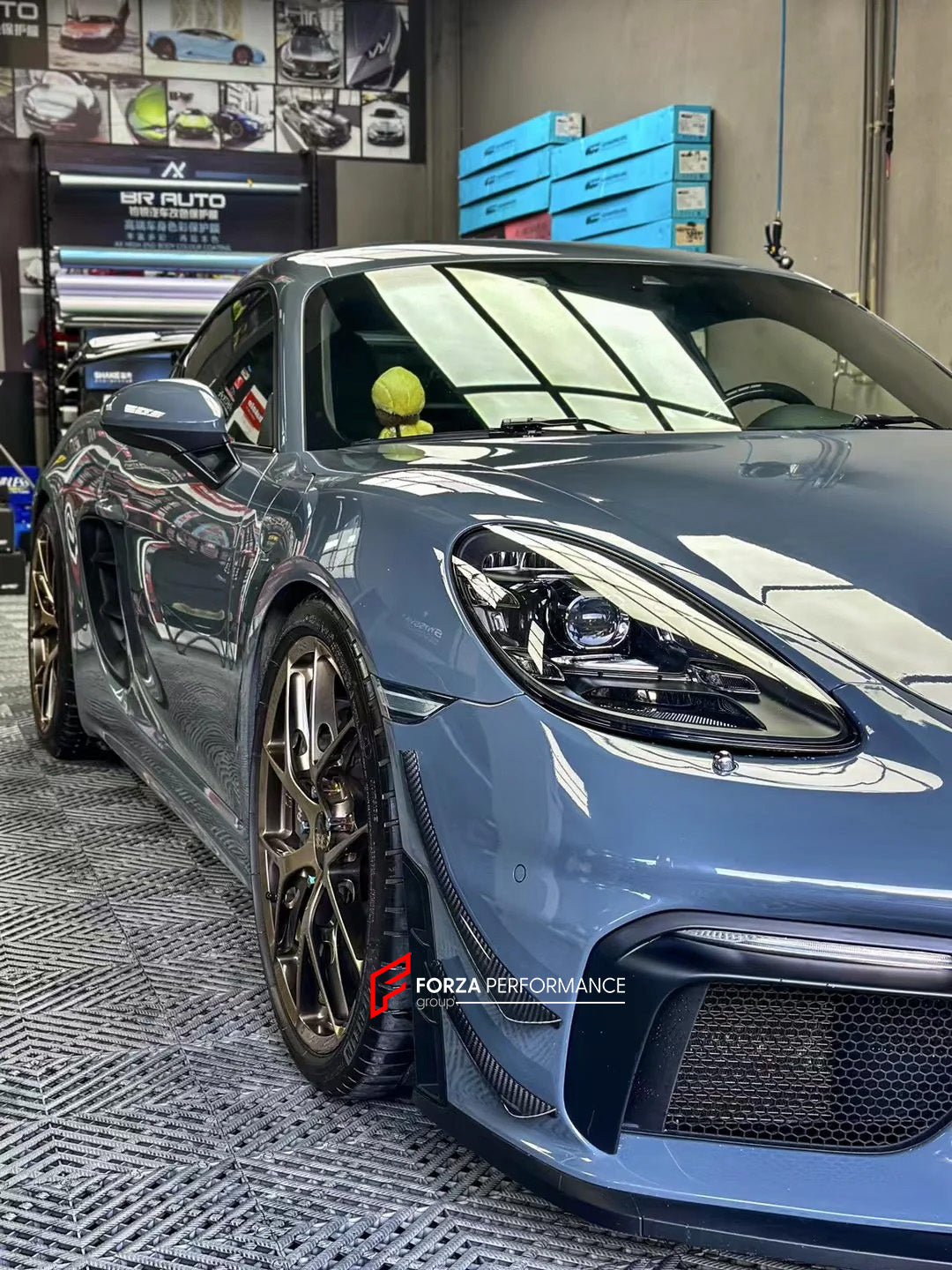 DRY CARBON FRONT BUMPER CANARDS for PORSCHE 718 982 GT4 2016+

Set includes:

Front Bumper Canards

Material: Dry Carbon

Note: Professional installation is required