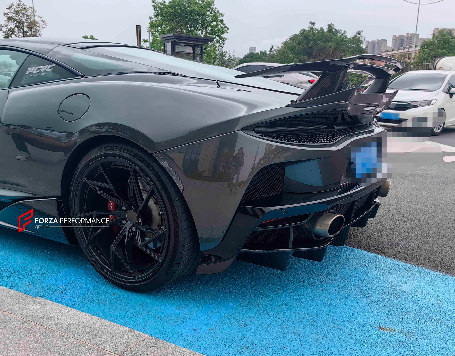 DRY CARBON FRONT BUMPER for MCLAREN GT 2019+ AUBU STYLE

Set includes:

Front Bumper

Material: Dry Carbon

NOTE: Professional installation is required


Why “Contact Us for Pricing”?

We don’t display fixed prices because our goal is to offer you the most competitive deal possible. Product costs often decrease over time, and by requesting a quote, you’ll receive our most up-to-date price on market.

SECURED PAYMENT METHODS&nbsp;
PayPal (+4.4% fee)
Visa / Mastercard / American Express (through PayPal)

Bank