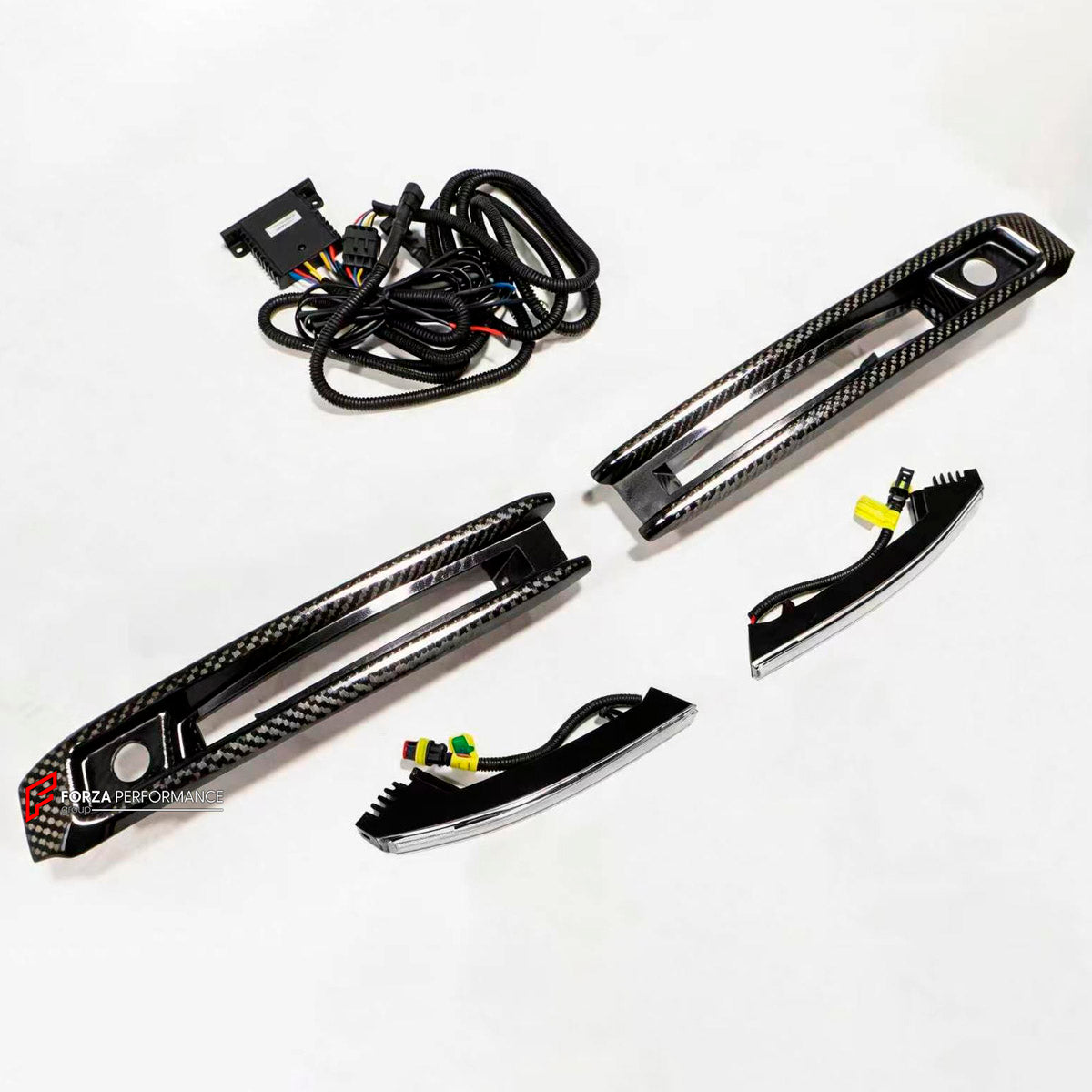 Dry Carbon Front Bumper Headlights for Mercedes Benz G Class W463A W464 2018 - 2024
Set includes:

Front Bumper Headlights
Material: Dry Carbon

NOTE: Professional installation is required.