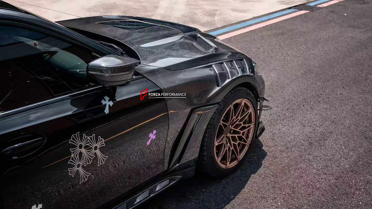 DRY CARBON FRONT FENDERS AND HOOD BONNET for BMW M3 G80 2020+

Set includes:
Hood Bonnet
Front Fenders

Material: Dry Carbon, Tempered Glass

NOTE: Professional installation is required.