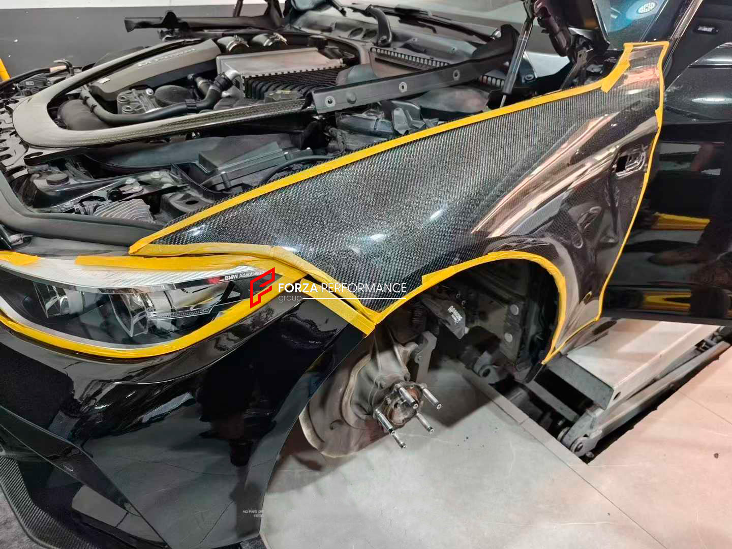DRY CARBON FRONT FENDERS for BMW M2 COMPETITION F87 2015 - 2021

Set includes:

Front Fenders

Material: Dry Carbon

NOTE: Professional installation is required