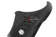 DRY CARBON FRONT FENDERS for FERRARI 812 SUPERFAST GTS 2017 - 2024

Set includes:

Front Fenders

Material: Dry Carbon

Note: Professional installation is required