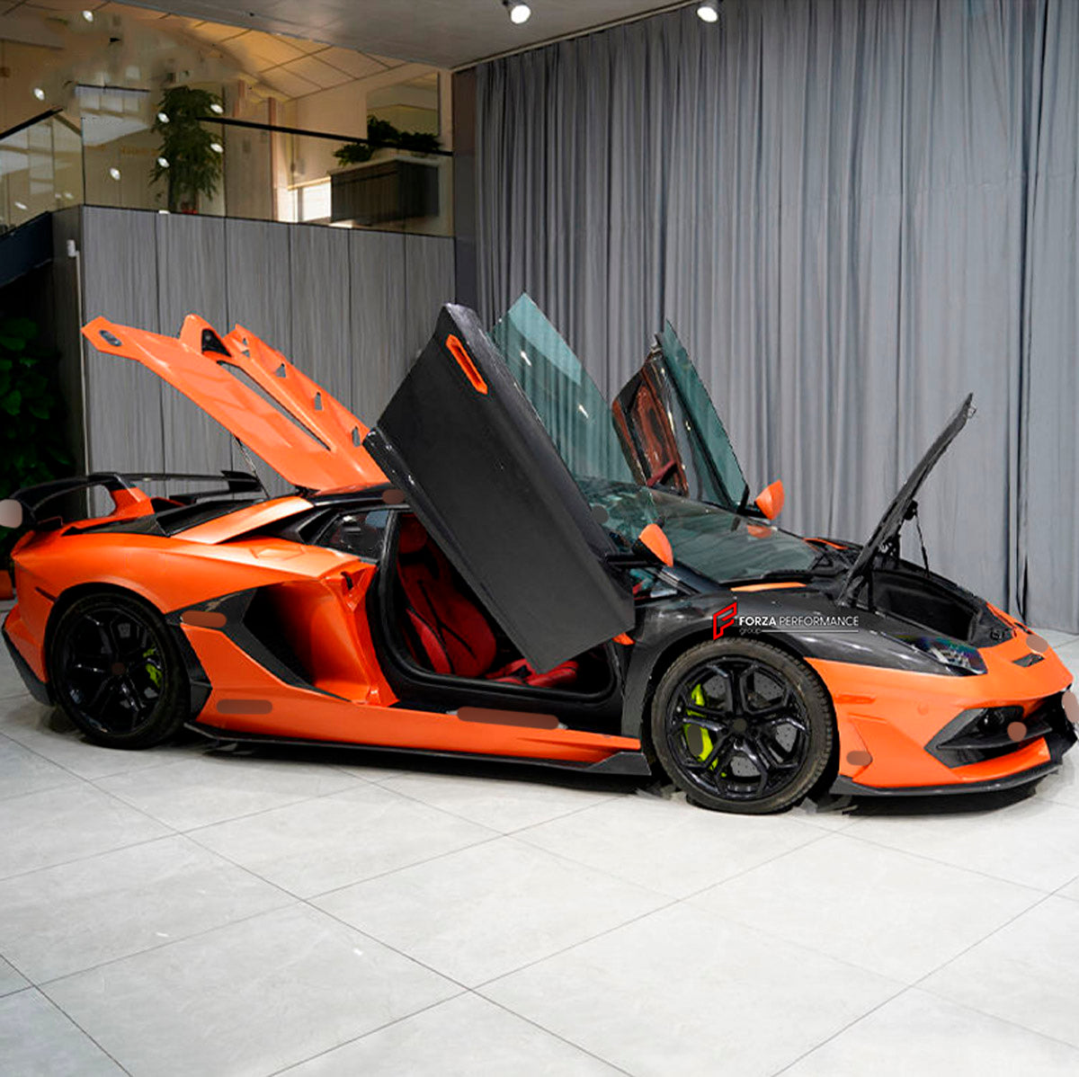 DRY CARBON Front Fenders for Lamborghini Aventador LP700 LP720 LP750 2011 - 2022
Set includes:

Front Fenders
Material: Dry Carbon

NOTE: Professional installation is required.