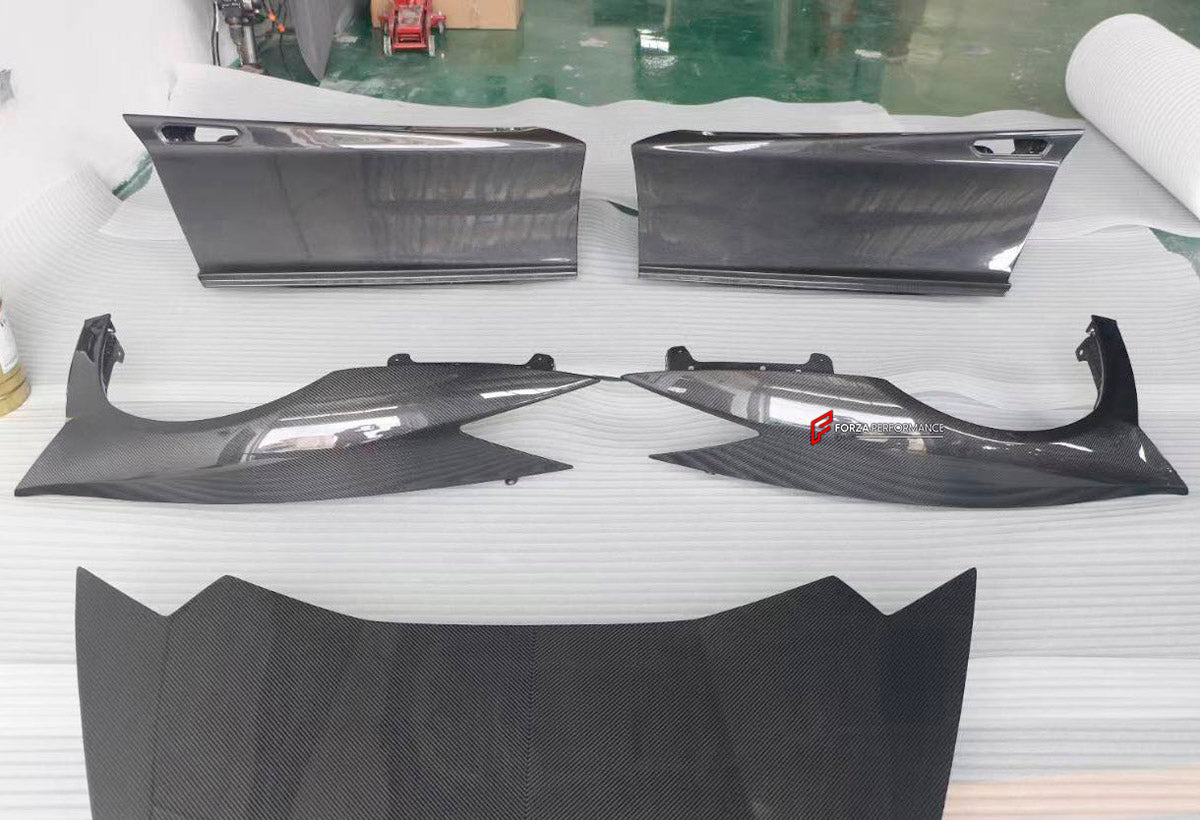DRY CARBON Front Fenders for Lamborghini Aventador LP700 LP720 LP750 2011 - 2022
Set includes:

Front Fenders
Material: Dry Carbon

NOTE: Professional installation is required.