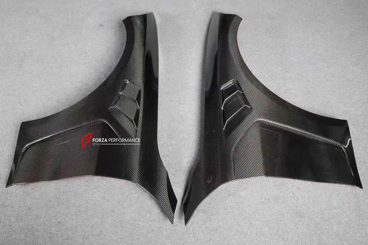 DRY CARBON FRONT FENDERS REPLACEMENT for BMW M3 G80 G81 M4 G82 G83 2020+

Set includes:

Front Fenders

Material: Carbon Fiber

NOTE: Professional installation is required.