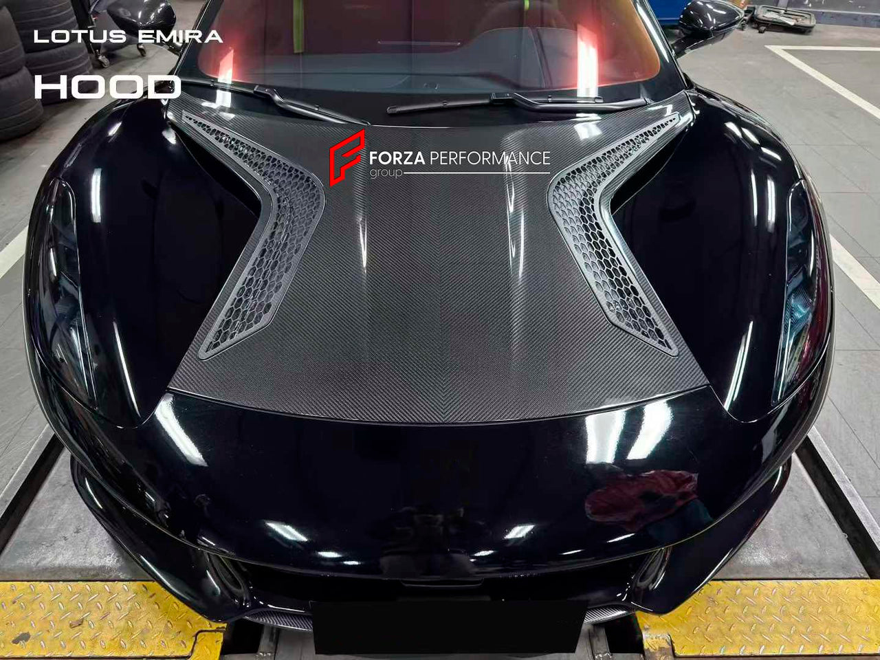 DRY CARBON HOOD BONNET LID WITH AIR INTAKE for LOTUS EMIRA 2022+

Set includes:

Hood Bonnet Lid


Material: Dry Carbon

Note: Professional installation is required.