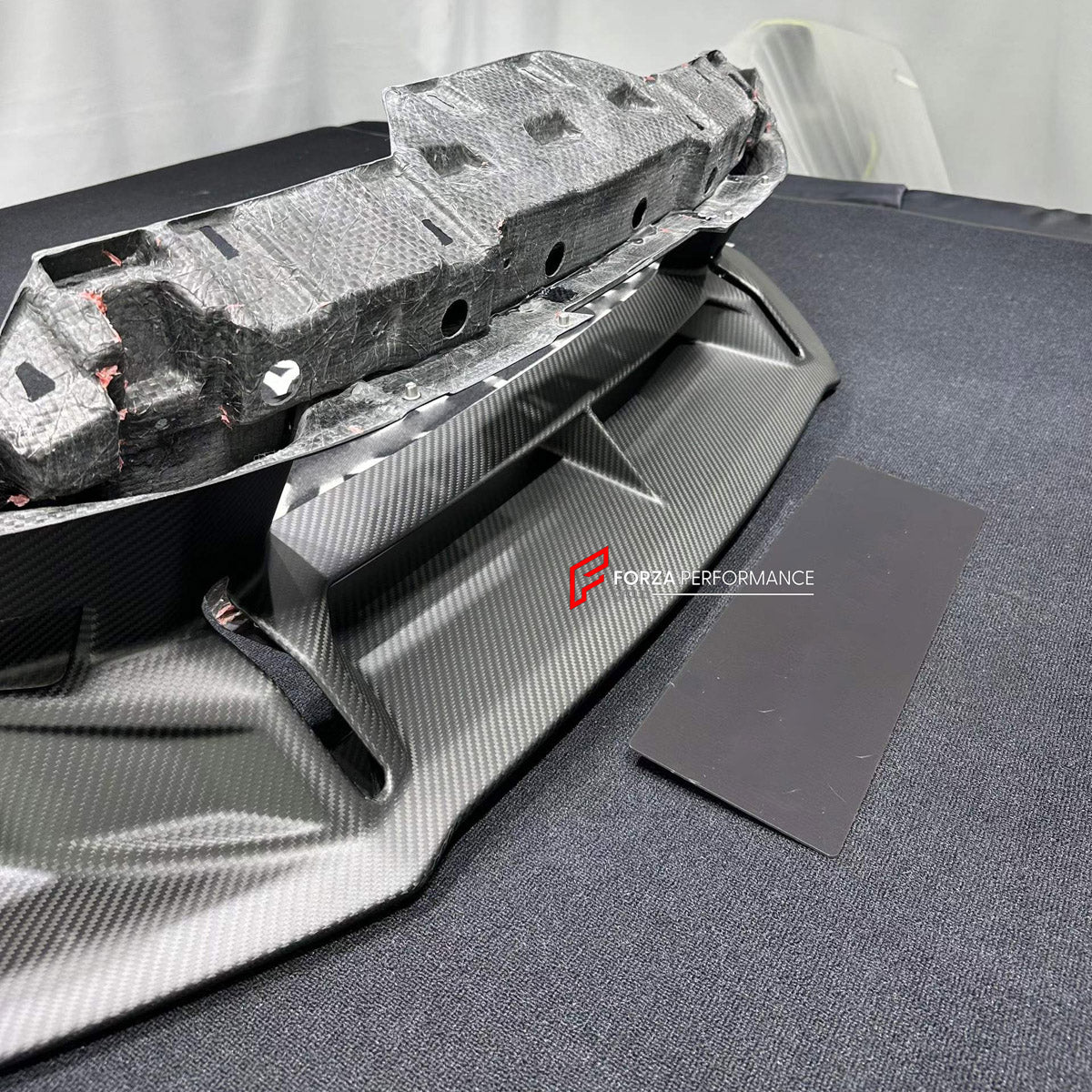 DRY CARBON FRONT LIP for LAMBORGHINI HURACAN LP 640-2 STO 2021 - 2024 FORZA PERFORMANCE custom fit OEM Style

Set includes:
Front Lip

Material: Dry Carbon

NOTE: Professional installation is required.