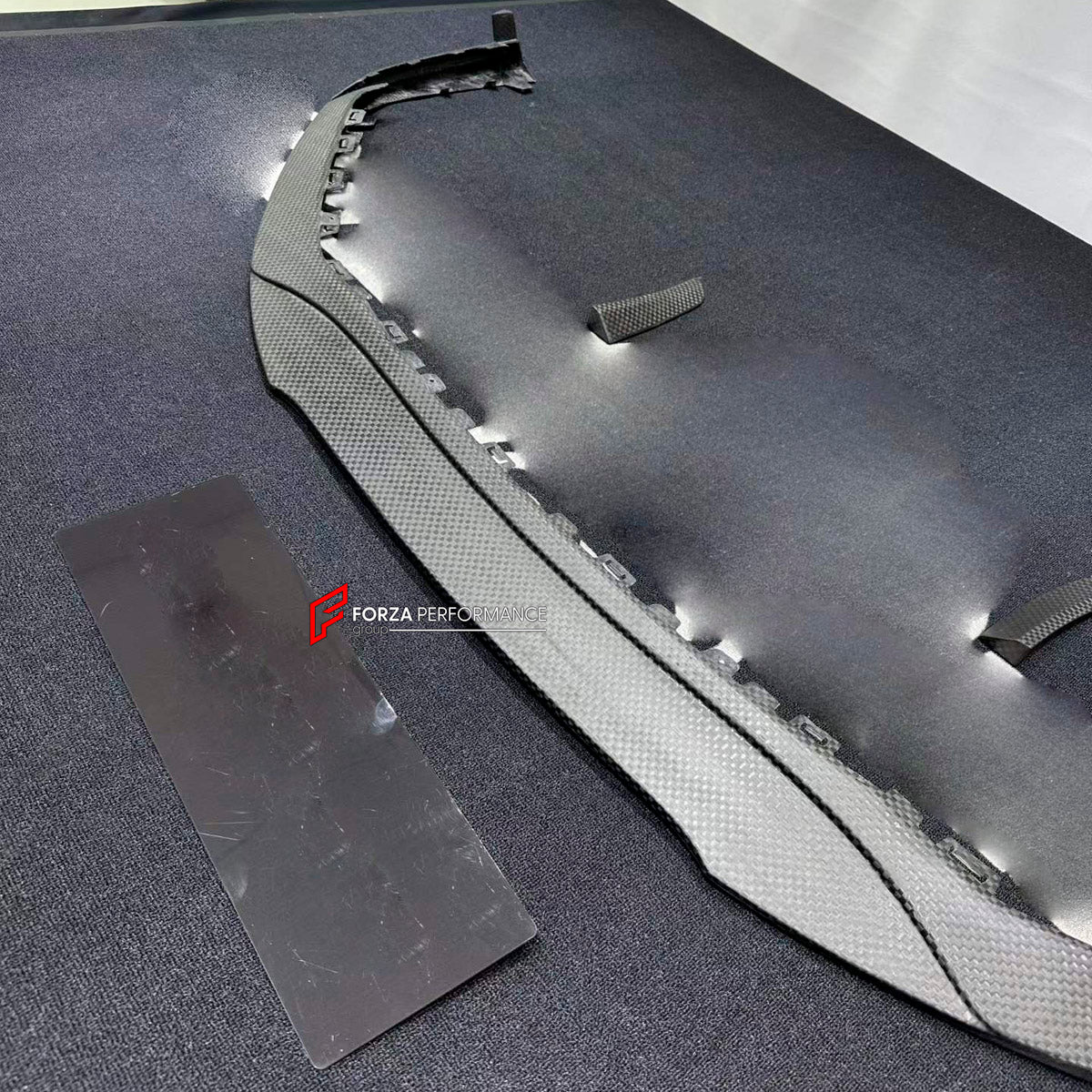 Dry Carbon Front Lip for Porsche 911 992.2 2024+
Set includes:

Front Lip
Material: Dry Carbon

NOTE: Professional installation is required.
