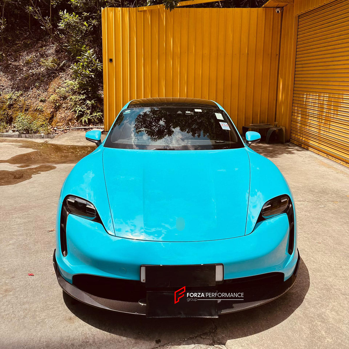 DRY CARBON FRONT LIP for PORSCHE TAYCAN J1 2019 - 2024

Set includes:
Front Lip

Material: Dry Carbon

NOTE: Professional installation is required.