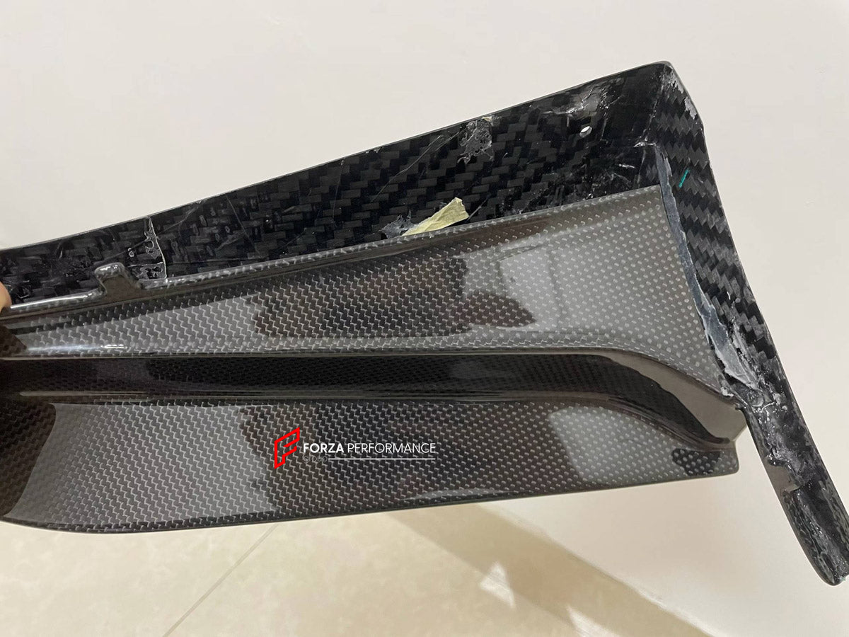 DRY CARBON FRONT LIP SPLITTER for FERRARI 296 GTB GTS 2022+

Set includes:
Front Lip Splitter

Material: Dry Carbon

NOTE: Professional installation is required.