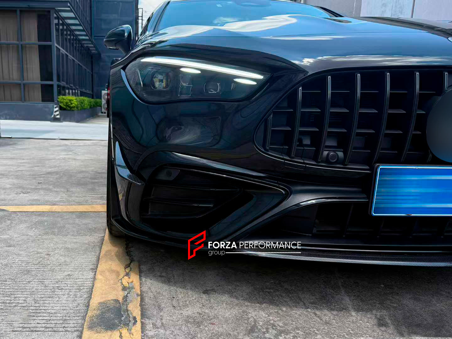 DRY CARBON FRONT LIP with CANARDS for MERCEDES-BENZ CLE53 AMG COUPE C236 A236 2023+

Set includes:

Front Lip
Front Canards

Material: Dry Carbon

NOTE: Professional installation is required