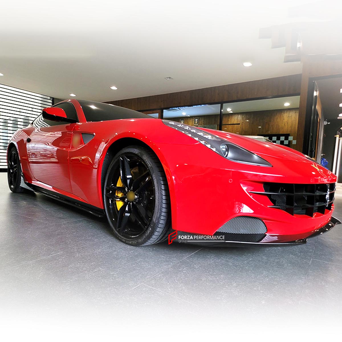 DRY CARBON FRONT LIP for FERRARI FF 2011 - 2016
Set includes:

Front Lip
Material: Dry Carbon

NOTE: Professional installation is required.