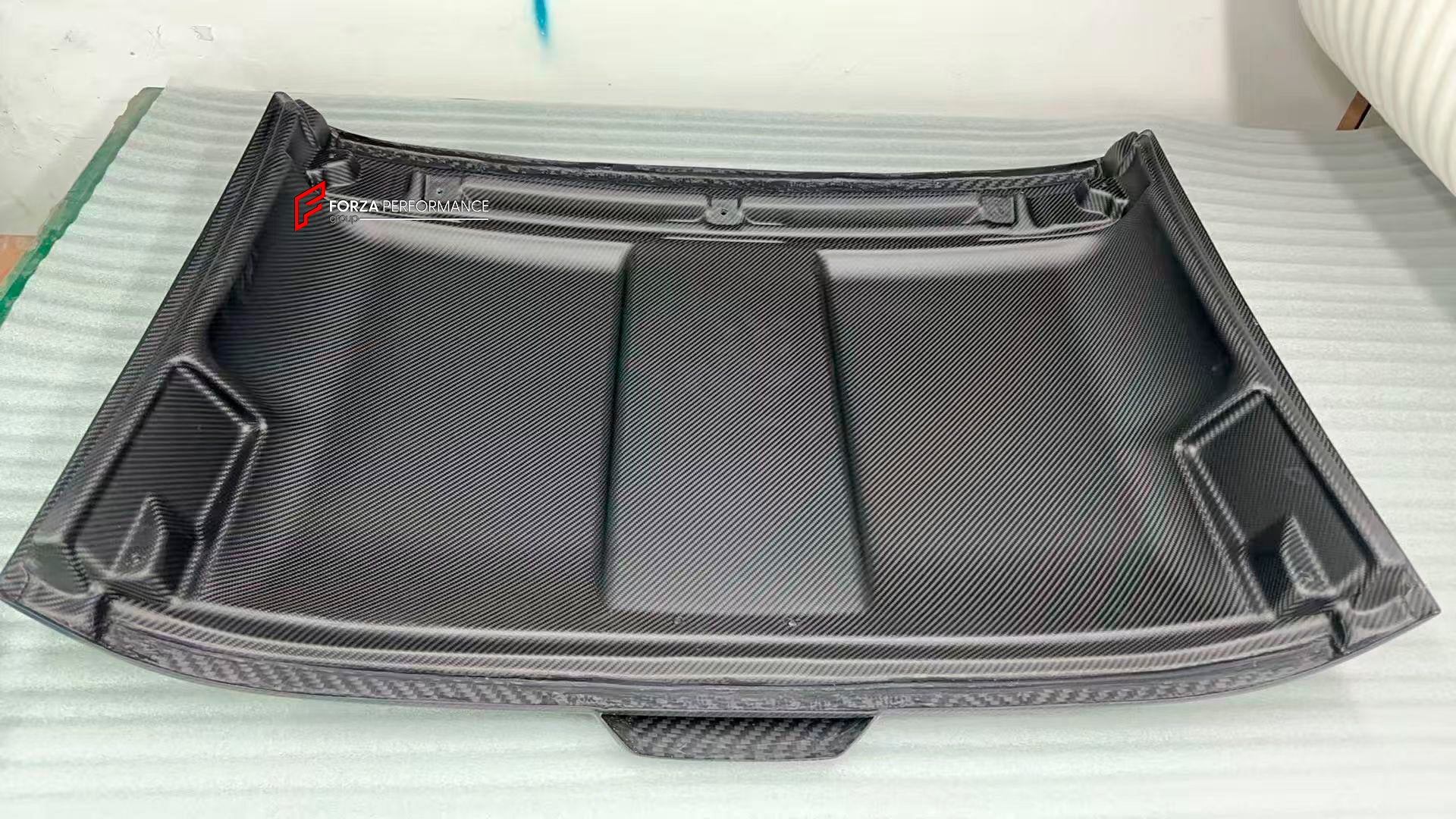 DRY CARBON HARDTOP ROOF for LOTUS EXIGE S2 S3 ELISE S2

Set Include:

Hardtop Roof

Material: Dry Carbon


Note: Professional installation is required.