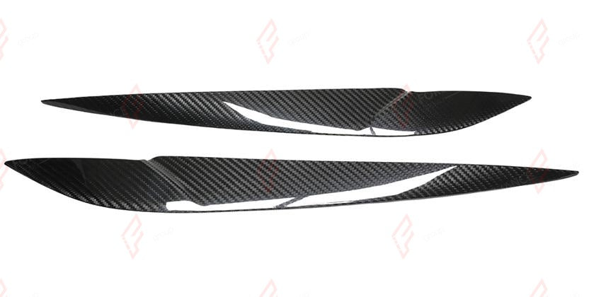 DRY CARBON HEADLIGHT EYELIDS for BMW M3 G80 2021+
Set includes:

Headlight Eyelids
Material: Dry Carbon

NOTE: For G80 M3 only. Add-on type - installs over the original part. Professional installation is required.