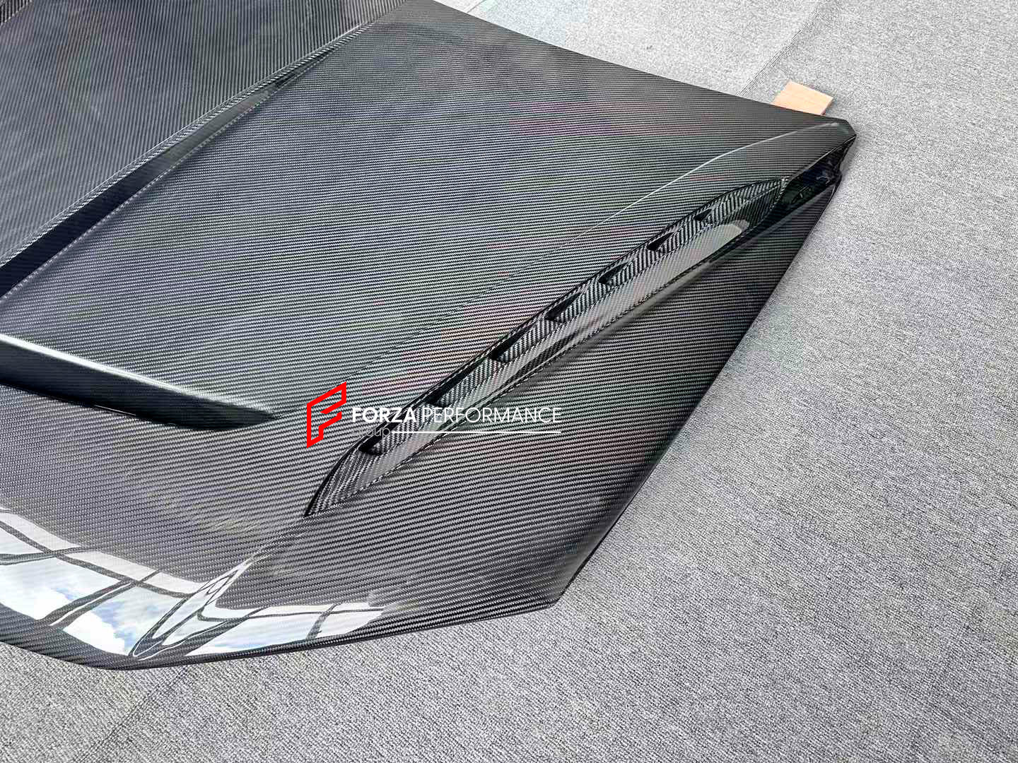 DRY CARBON HOOD BONNET for LAMBORGHINI URUS 2018+

Set includes:

Hood / Bonnet

Material: Dry Carbon

Note: Professional installation is required

Payment ►
Visa

Mastercard

PayPal with a credit card (add 4.4% at checkout)
Payoneer
Cryptocurrency
Shipment ►
By express DHL/UPS/TNT/FedEx
To the local international airport
Special line by air
Special line by the sea
To Europe and the UK by train

Please let us know which shipping option you prefer.