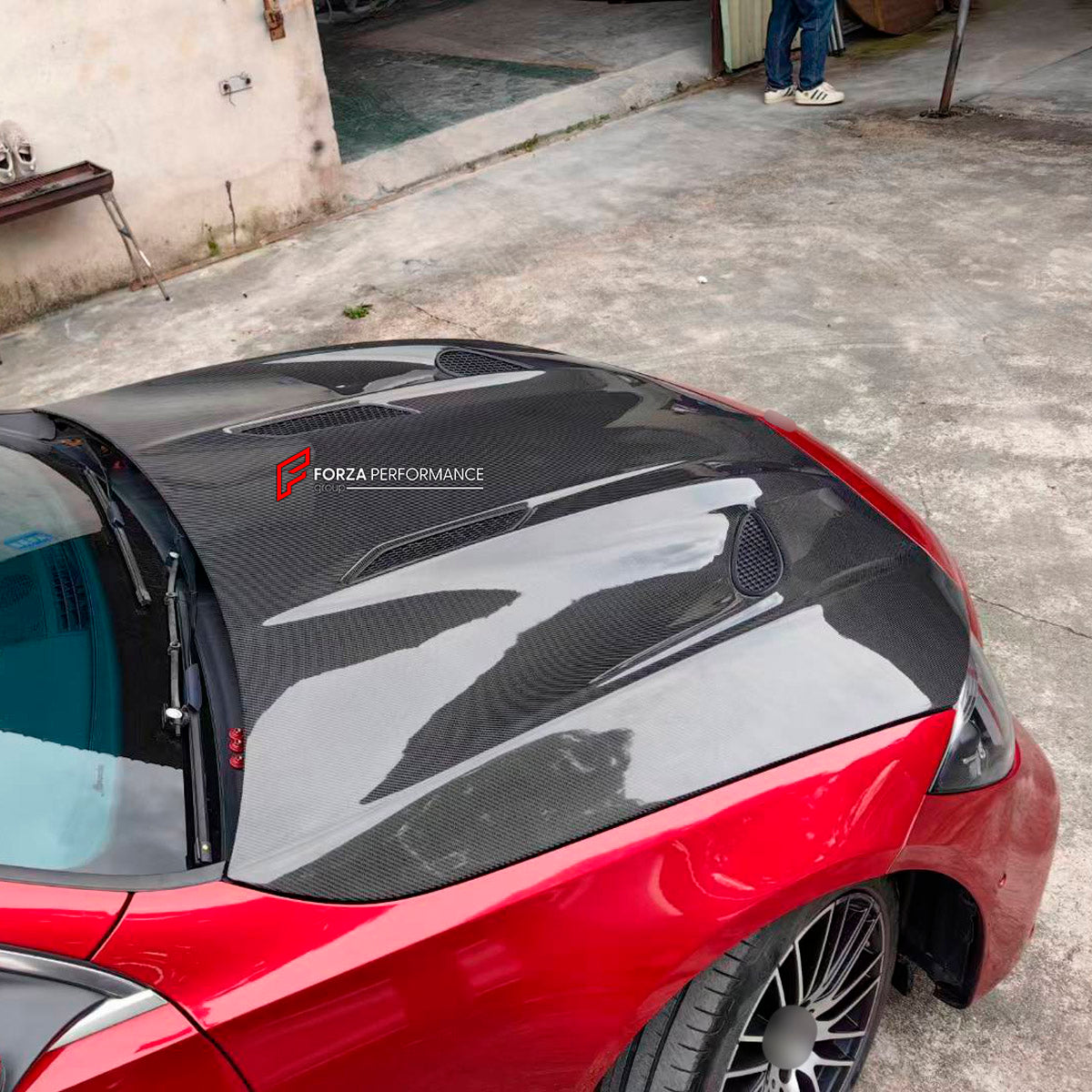 DRY CARBON Hood Bonnet for Mercedes Benz C Class W206 2021+
Set includes:

Hood Bonnet
Material: Dry Carbon

NOTE: Professional installation is required.