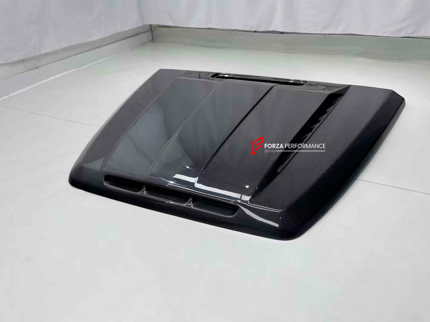DRY CARBON HOOD BONNET for MERCEDES BENZ G-CLASS W465 G63 G550 G500 G350 2024+

Set includes:

Hood / Bonnet

Material: Dry Carbon