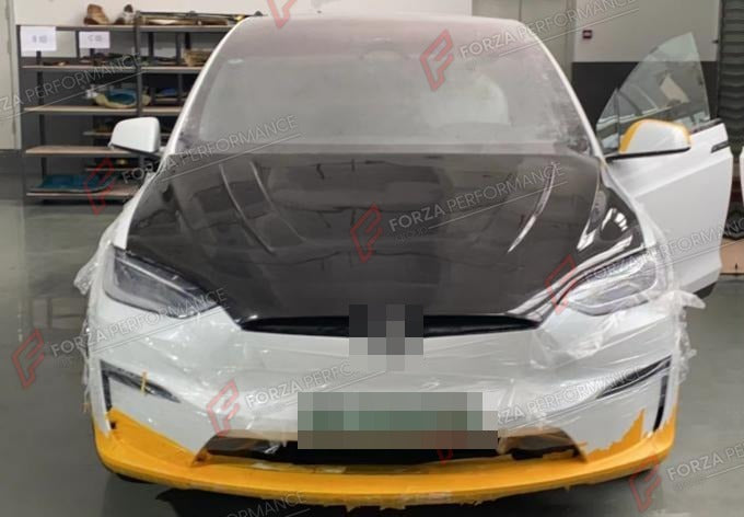DRY CARBON HOOD BONNET for TESLA MODEL X 2022+
Set includes:

Hood Bonnet
Material: Dry Carbon

NOTE: Professional installation is required.