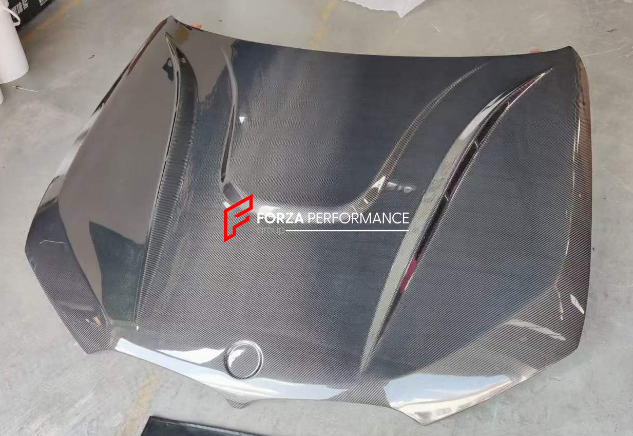 DRY CARBON HOOD for BMW X5 G05 2018+  Set includes:  Hood