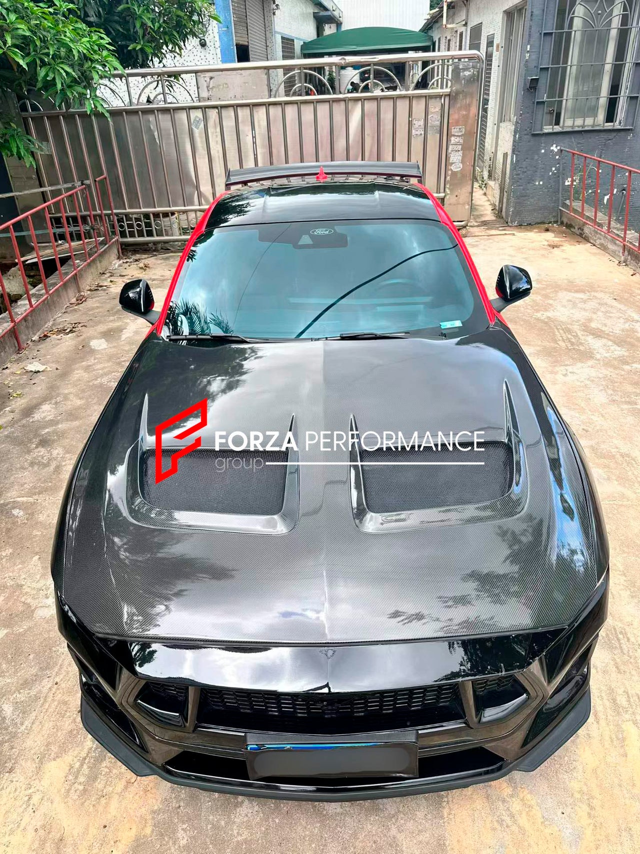 DRY CARBON HOOD FOR FORD MUSTANG GTD 2025+