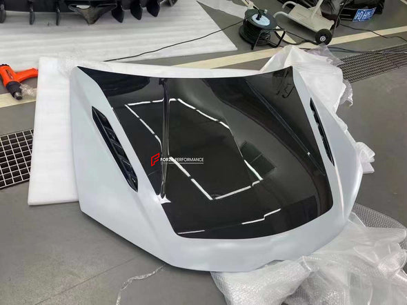 DRY CARBON HOOD/BONNET PERFORMANTE STYLE FOR LAMBORGHINI URUS 2018+