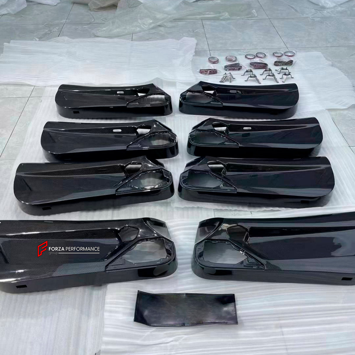 DRY CARBON Inner Door Panel for Lamborghini Aventador LP700 LP720 LP750 2011 - 2022
Set includes:

Inner Door Panel
Material: Dry Carbon

NOTE: Professional installation is required.