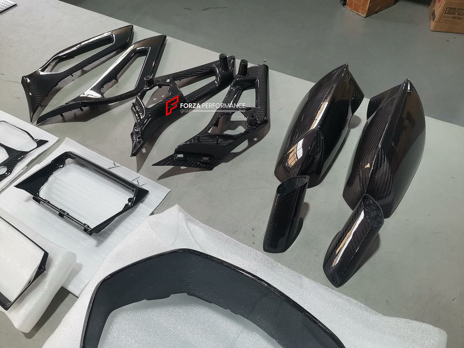 DRY CARBON INTERIOR KIT for LAMBORGHINI AVENTADOR LP700 LP700-4 ROADST