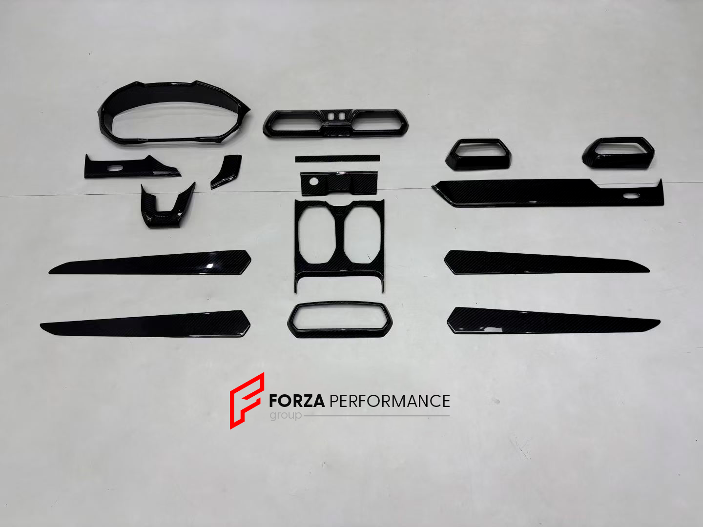 DRY CARBON INTERIOR KIT for LAMBORGHINI URUS SE 2024+