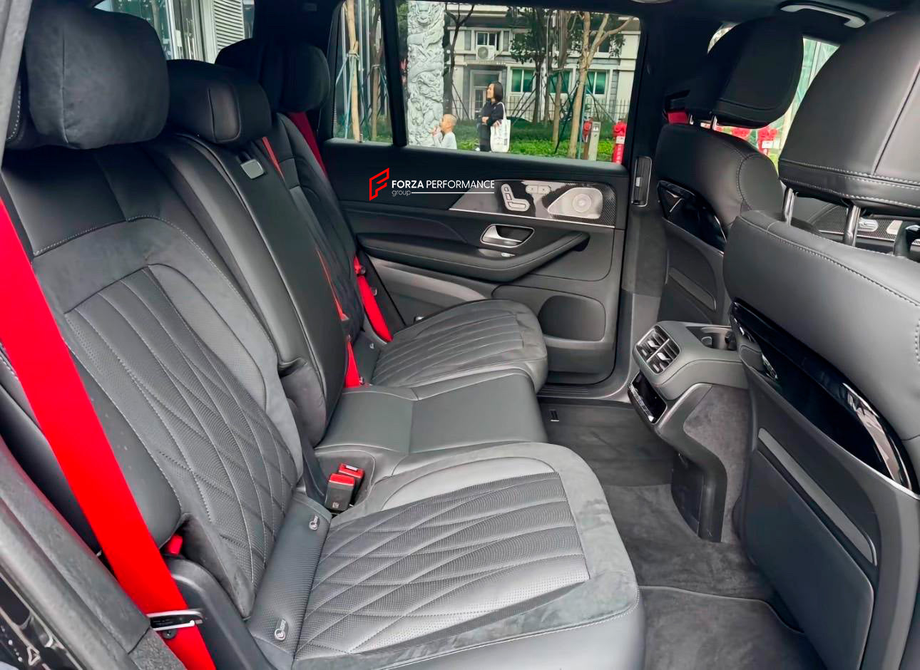 DRY CARBON INTERIOR KIT for MERCEDES-BENZ GLS X167 2019 - 2023

Set includes:
Dashboard
Central Console Trim
Door Panel Seat Switch Frame
Seat Covers

Material: Carbon Fiber