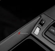 Dry Carbon Interior Kit for Porsche 911 992 2019+
Set includes:

Interior Kit
Material: Dry Carbon

NOTE: Professional installation is required.