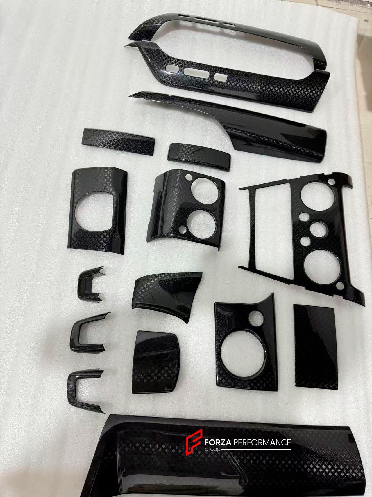 DRY CARBON INTERIOR PARTS for ROLLS-ROYCE CULLINAN 2018 BLACK BADGE STYLE

Set includes:

Steering Wheel Trims
Dashboard Panel Trims
Rear Centre Control Trims

Material: Dry Carbon

NOTE: Professional installation is required

Contact us for pricing