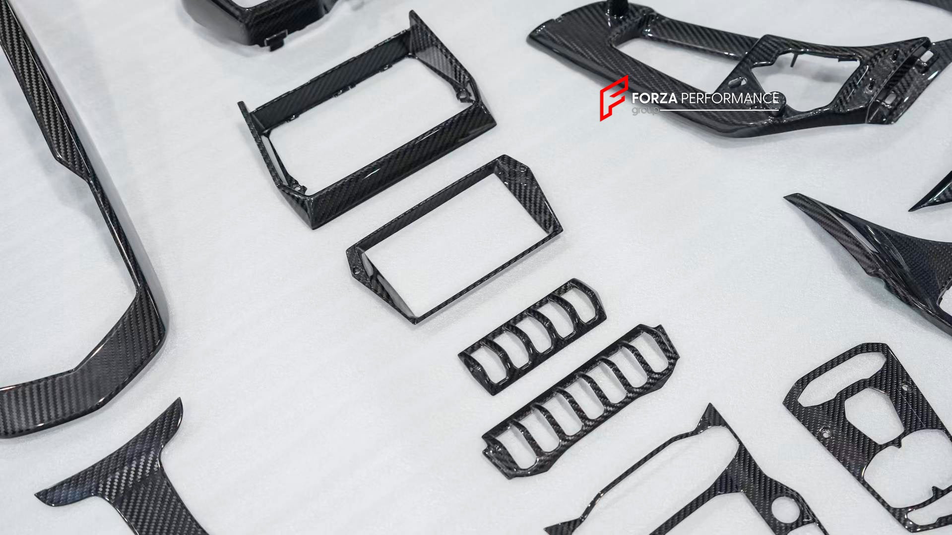 DRY CARBON INTERIOR TRIM KIT COVERS for LAMBORGHINI URUS 2018+

Set includes:

Center Console Trims
Dashboard Trims

Paddle Shifters
Door Trims

Material: Dry Carbon

Note: Professional installation is required.