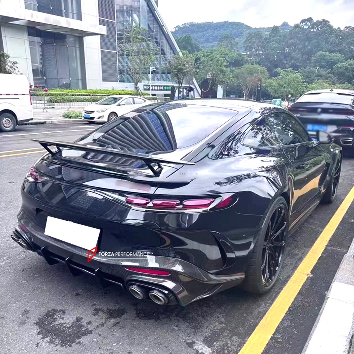 DRY CARBON REAR BUMPER DIFFUSER for MERCEDES BENZ AMG GT63S GT50 C192 2024+
Set includes:

Rear Diffuser
Exhaust Tips
Material: Dry Carbon

NOTE: Professional installation is required.