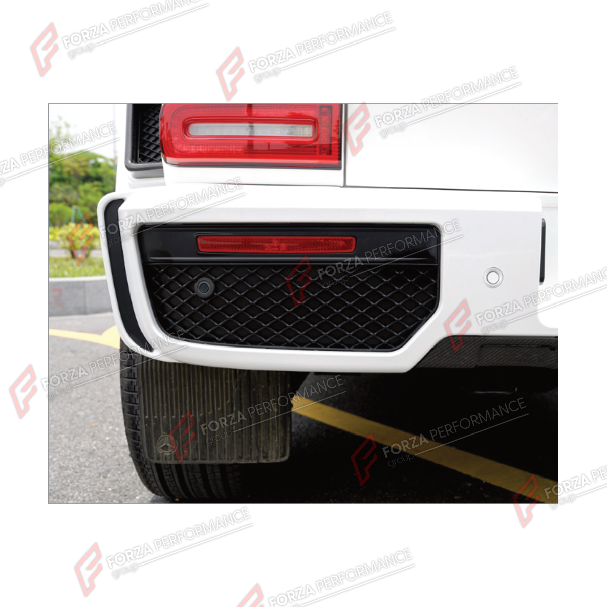 DRY CARBON REAR BUMPER TRIMS for MERCEDES-BENZ G-CLASS W464 G63 2019 - 2024 FORZA PERFORMANCE custom fit B900

Set includes:
Rear Bumper Trims

Material: Dry Carbon

NOTE: Professional installation is required.