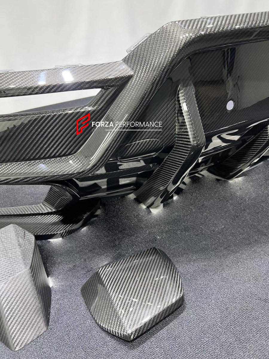DRY CARBON REAR DIFFUSER AND EXHAUST TIPS for LAMBORGHINI URUS SE 2024+ FORZA PERFORMANCE custom fit U Style

Set includes:
Rear Diffuser
Exhaust Tips

Material: Dry Carbon

NOTE: Professional installation is required.