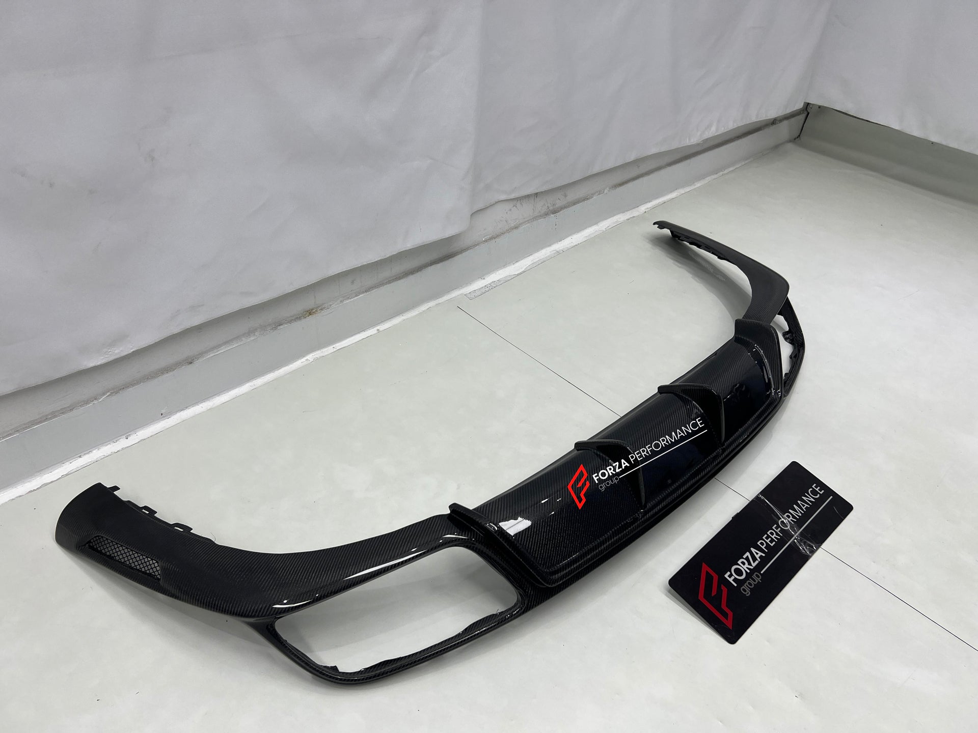 DRY CARBON REAR DIFFUSER for PORSCHE 911 991.2 TURBO S 2015 - 2020