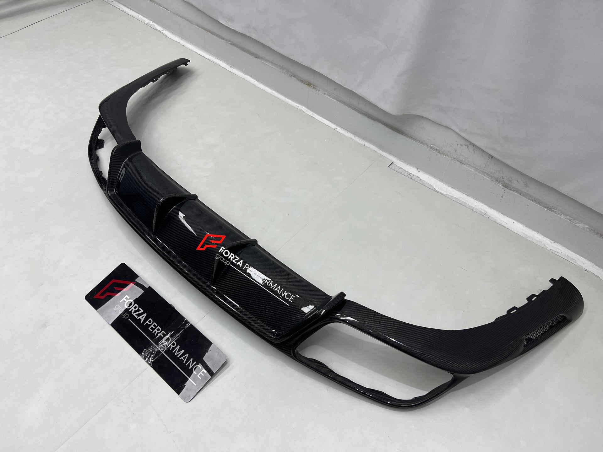 DRY CARBON REAR DIFFUSER for PORSCHE 911 991.2 TURBO S 2015 - 2020