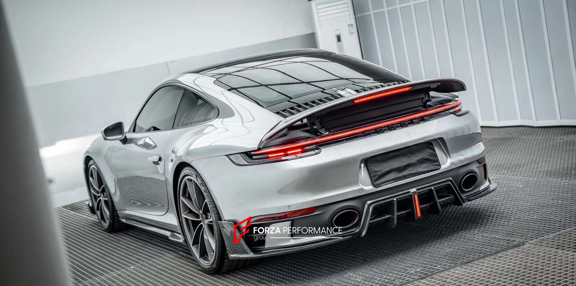 DRY CARBON REAR DIFFUSER for PORSCHE 911 CARRERA S  Set includes:  Rear Diffuser