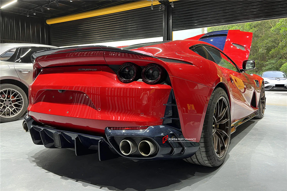 DRY CARBON REAR DIFFUSER WITH LIGHT for FERRARI 812 SUPERFAST GTS 2017 - 2024
Set includes:
Rear Diffuser
Material: Dry Carbon
Note: Professional installation is required