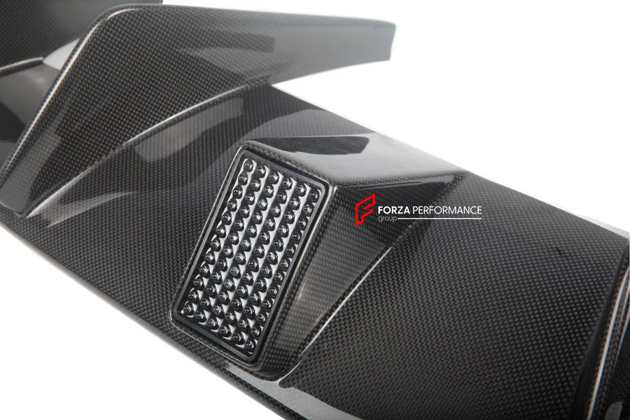 DRY CARBON REAR DIFFUSER WITH LIGHT for FERRARI 812 SUPERFAST GTS 2017 - 2024

Set includes:

Rear Diffuser

Material: Dry Carbon

Note: Professional installation is required