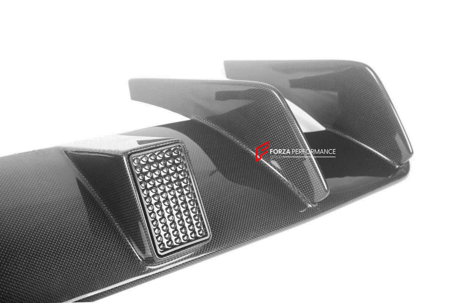 DRY CARBON REAR DIFFUSER WITH LIGHT for FERRARI 812 SUPERFAST GTS 2017 - 2024

Set includes:

Rear Diffuser

Material: Dry Carbon

Note: Professional installation is required