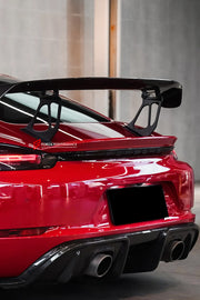 DRY CARBON REAR DUCK SPOILER for PORSCHE 718 982 2016+

Set includes:

Rear Duck Spoiler

Material: Dry Carbon

Note: Professional installation is required