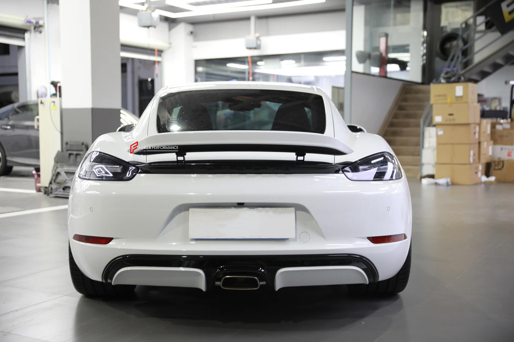 DRY CARBON REAR DUCK SPOILER for PORSCHE 718 982 2016+

Set includes:

Rear Duck Spoiler

Material: Dry Carbon

Note: Professional installation is required