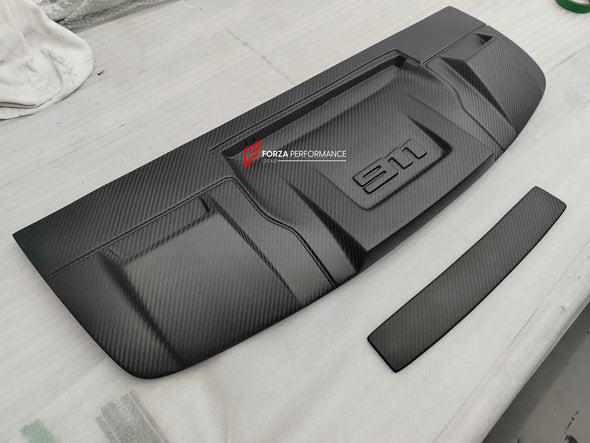 DRY CARBON REAR ENGINE COVER WITH LIGHT FOR PORSCHE 911 992