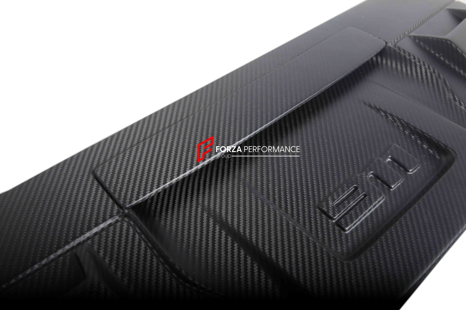 DRY CARBON REAR ENGINE COVER WITH LIGHT FOR PORSCHE 911 992