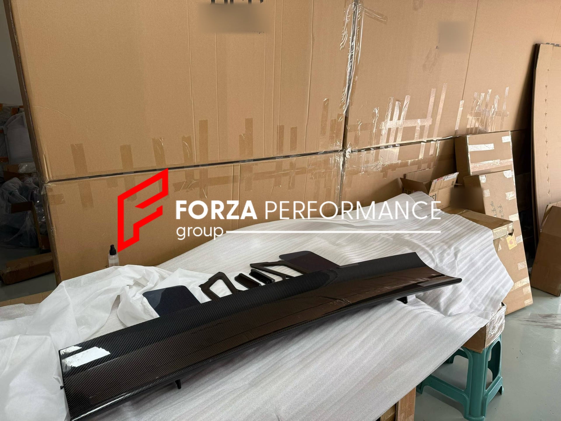 DRY CARBON REAR SPOILER WING for BMW M4 F82 2014 - 2020 Forza Performance custom fit buy dry carbon rear spoiler wing