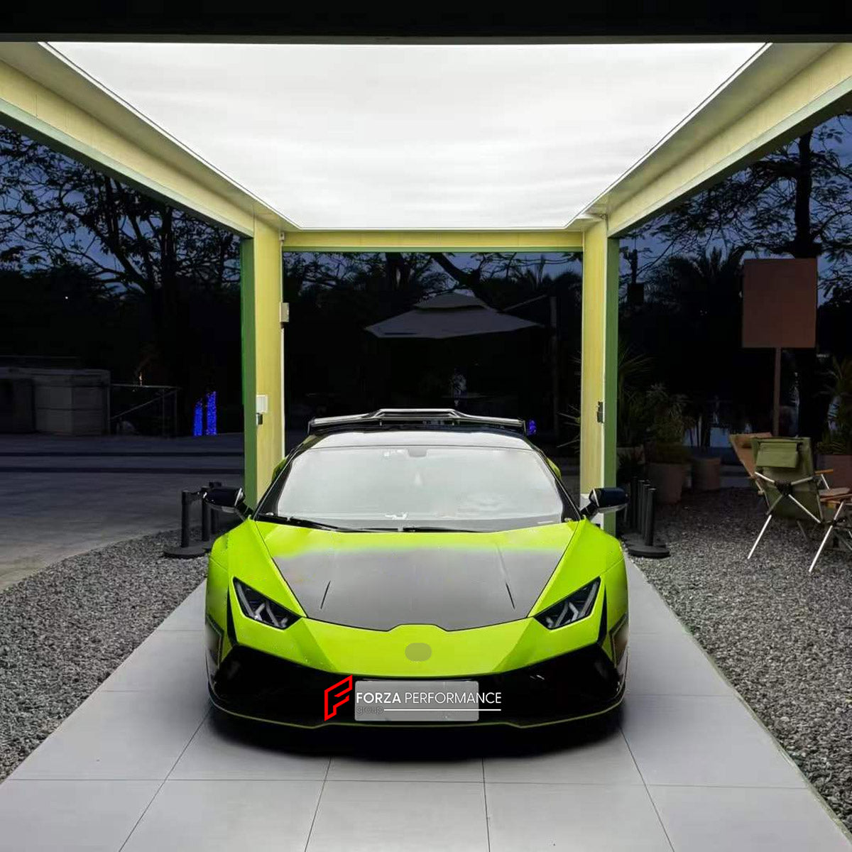 DRY CARBON REAR SPOILER WING for LAMBORGHINI HURACAN EVO 2019 - 2024

Set includes:
Rear Spoiler Wing

Material: Dry Carbon

NOTE: Professional installation is required.